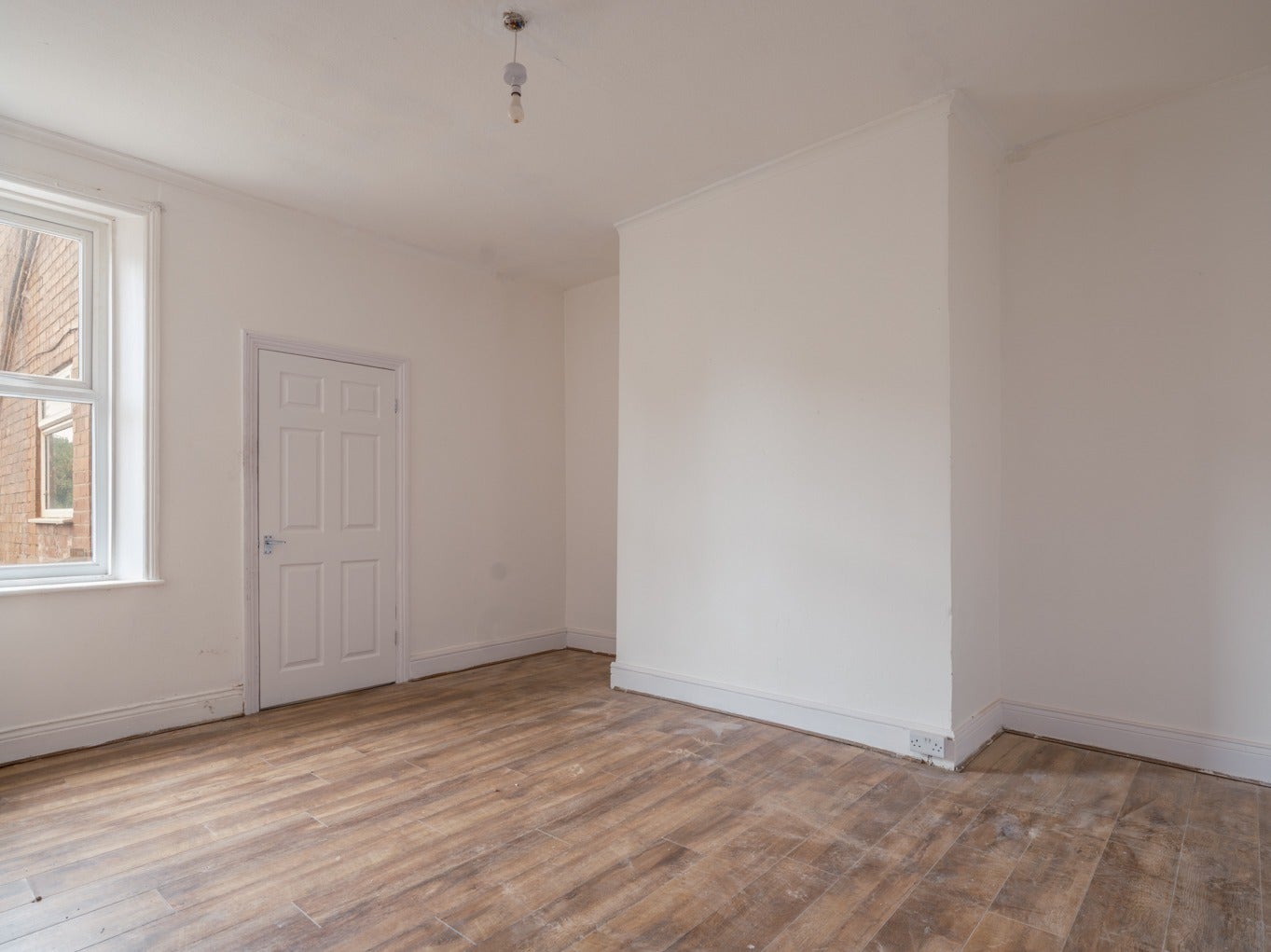 Flat Hugh Gardens in Newcastle upon Tyne