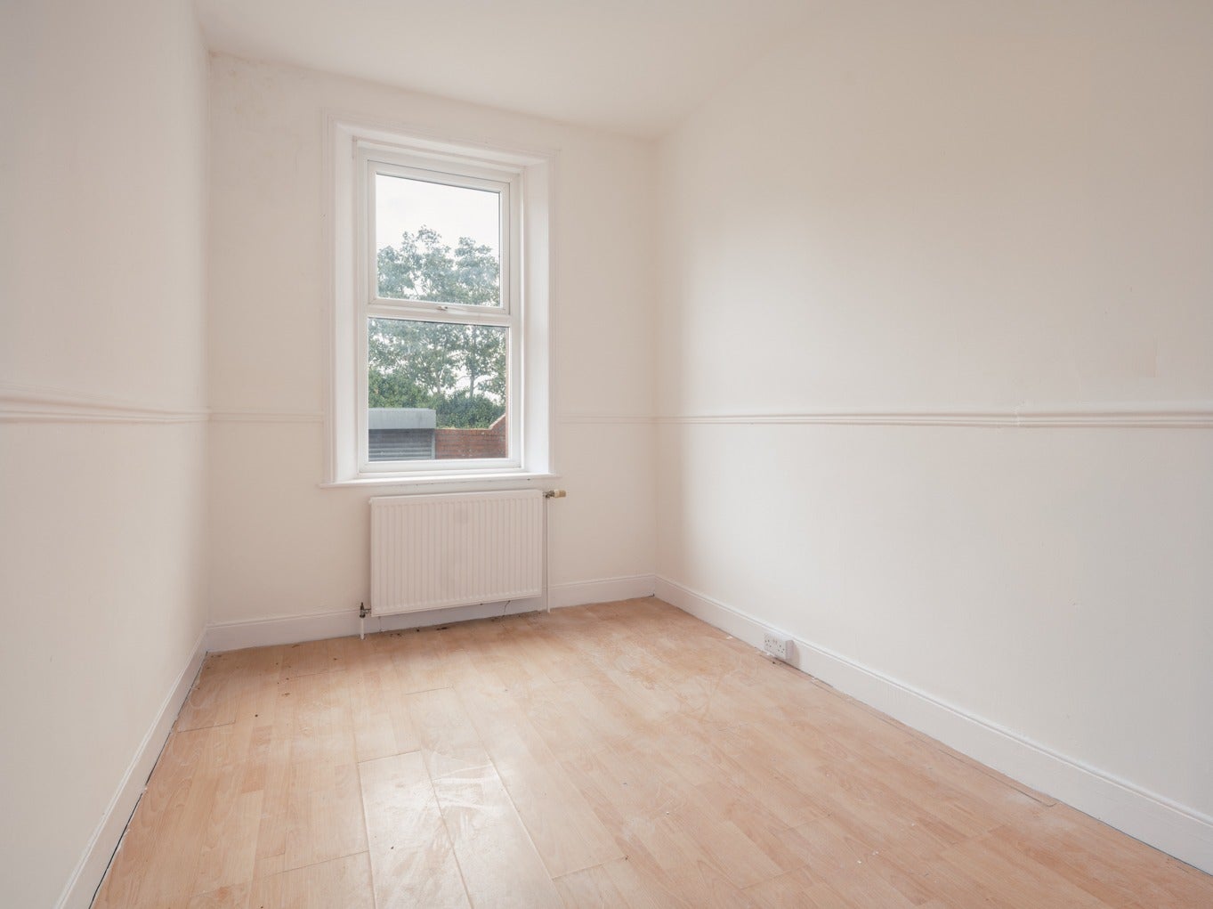Flat Hugh Gardens in Newcastle upon Tyne