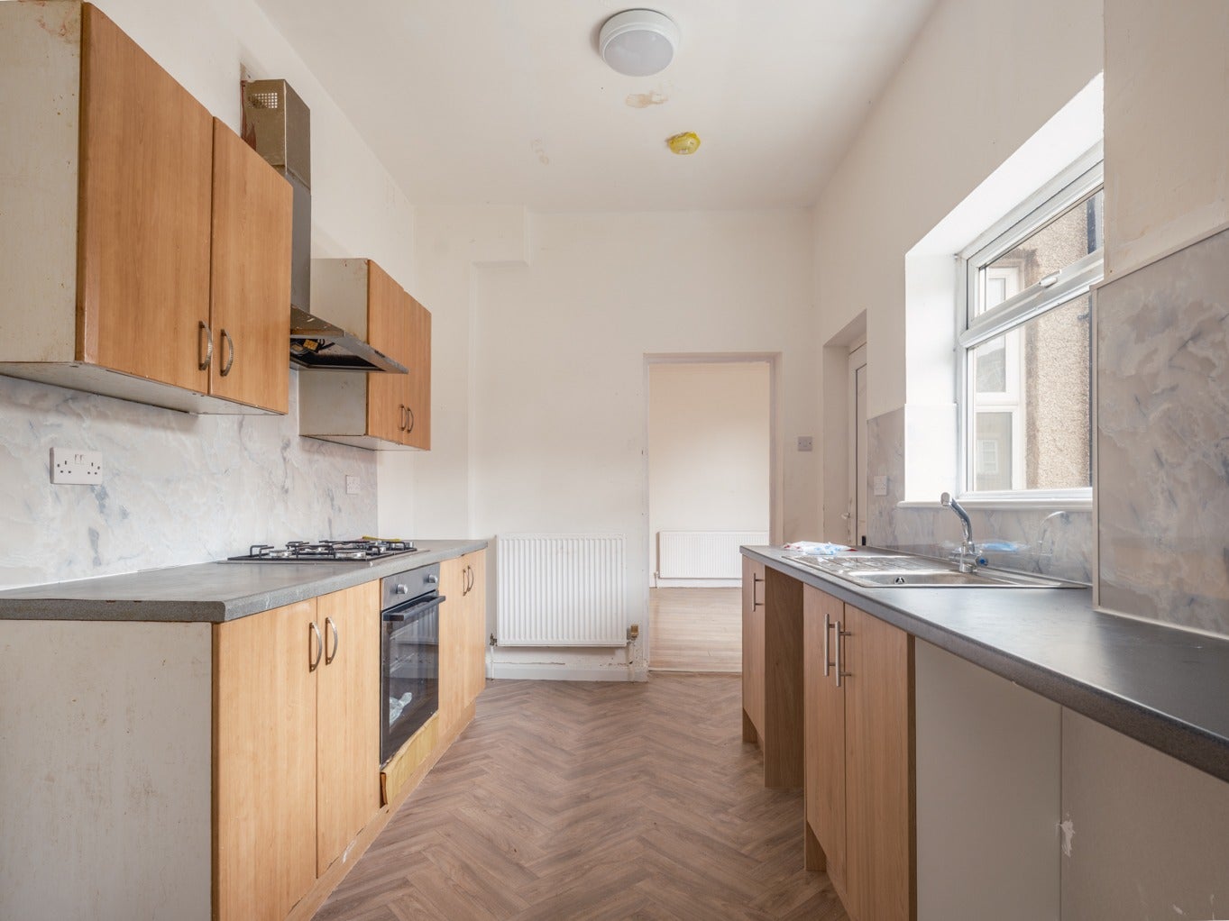Flat Hugh Gardens in Newcastle upon Tyne