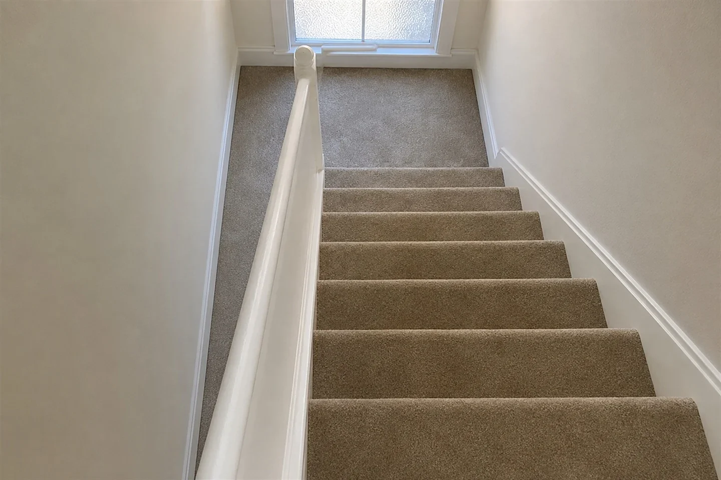 Flat Benhill Avenue in Greater London