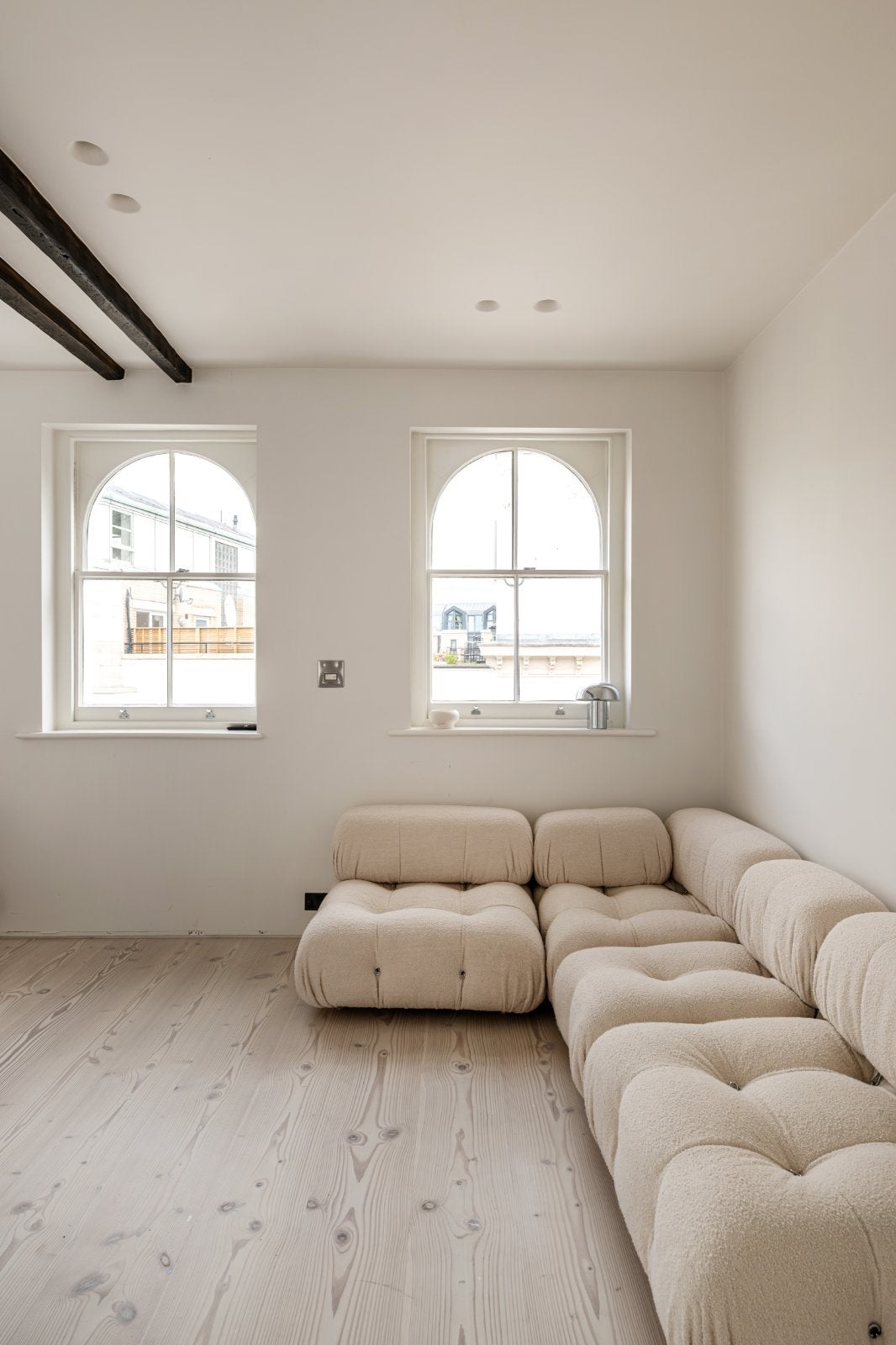 Flat Kensington Gardens Square in City of Westminster