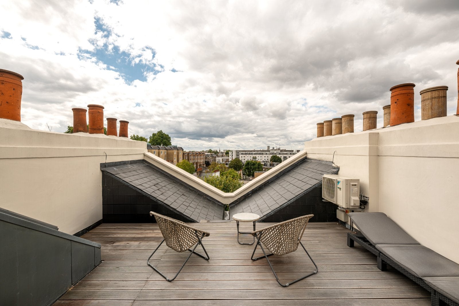 Flat Kensington Gardens Square in City of Westminster