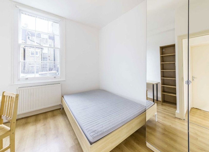 Flat Churchway in Greater London