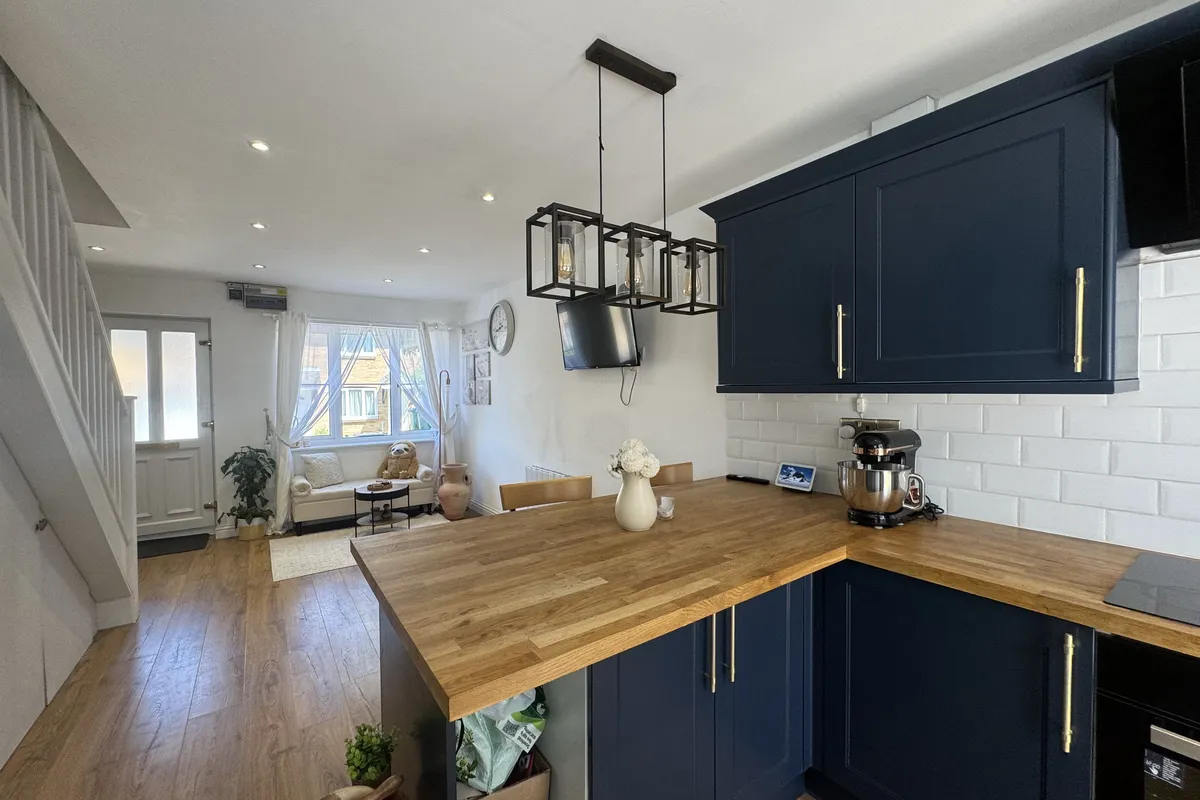 House Sharp Close in Aylesbury