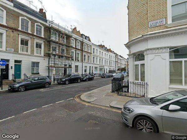 Flat Ifield Road in Greater London
