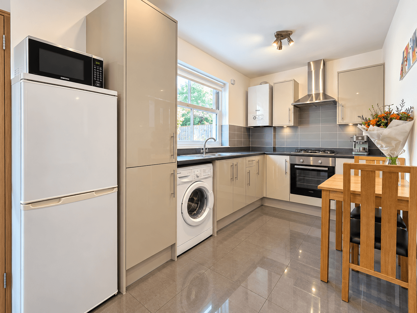 Flat Goulton Road in Greater London