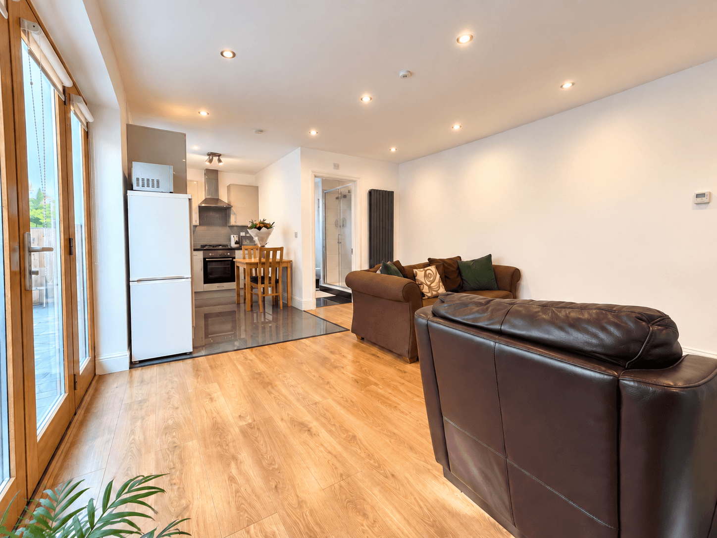 Flat Goulton Road in Greater London