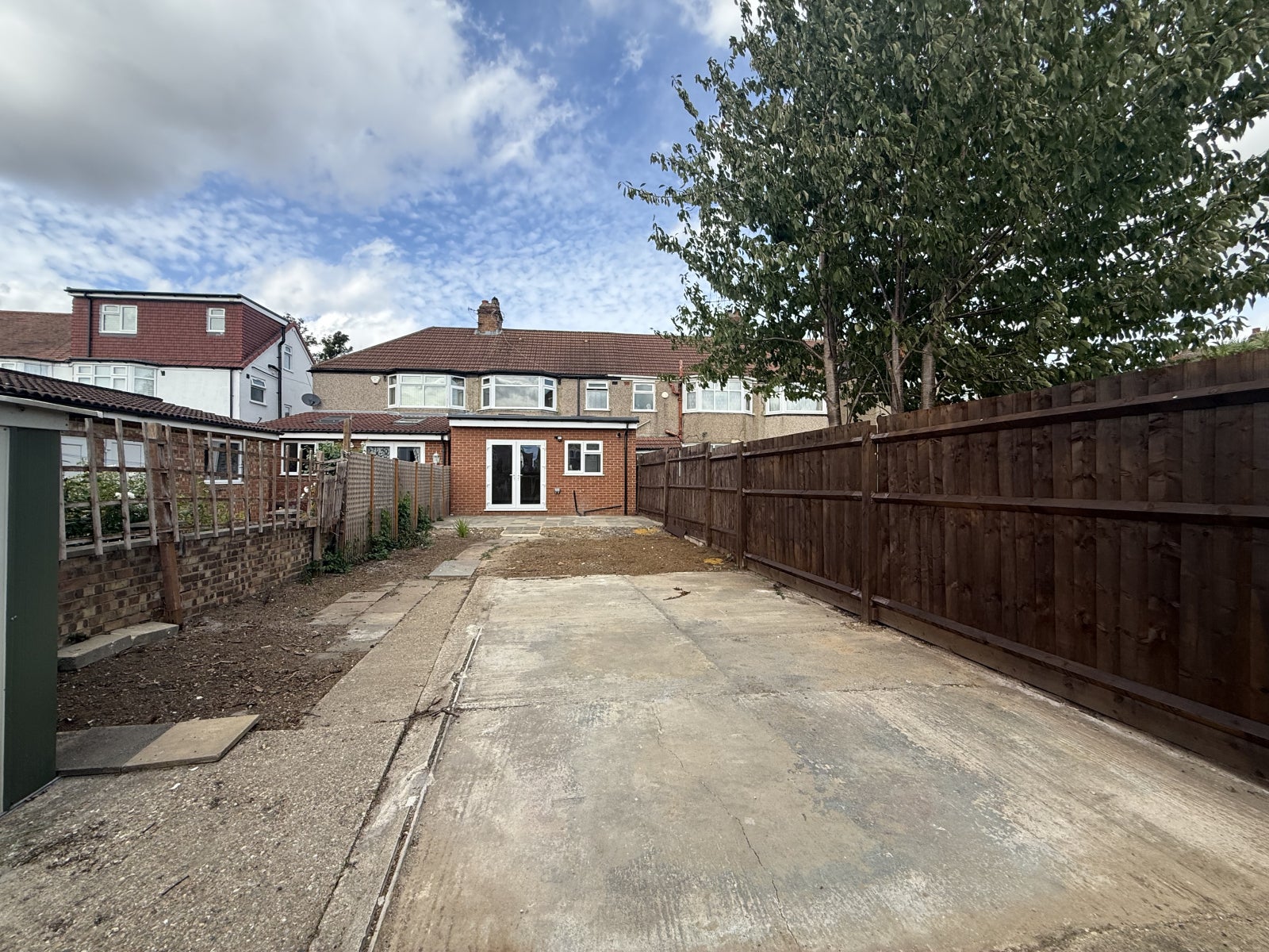 House Bourne Avenue in Greater London