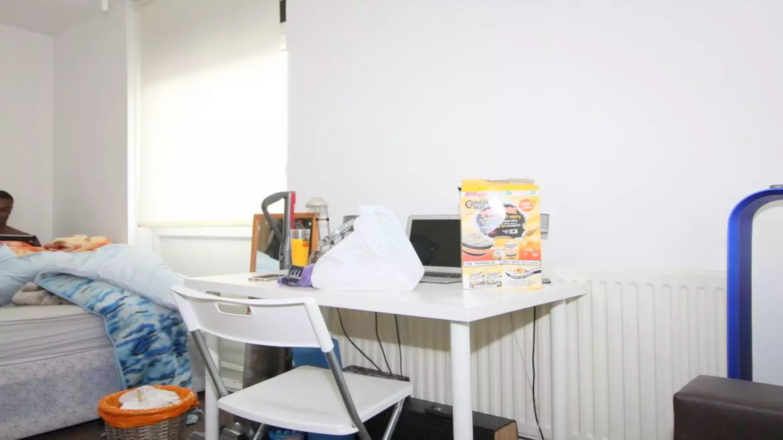 Room Parry Road in City of Westminster