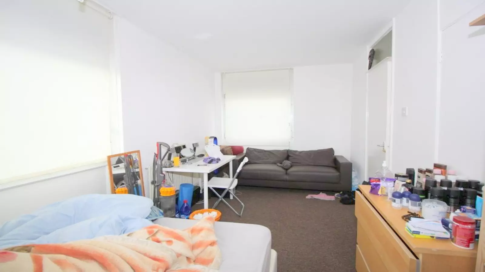 Room Parry Road in City of Westminster