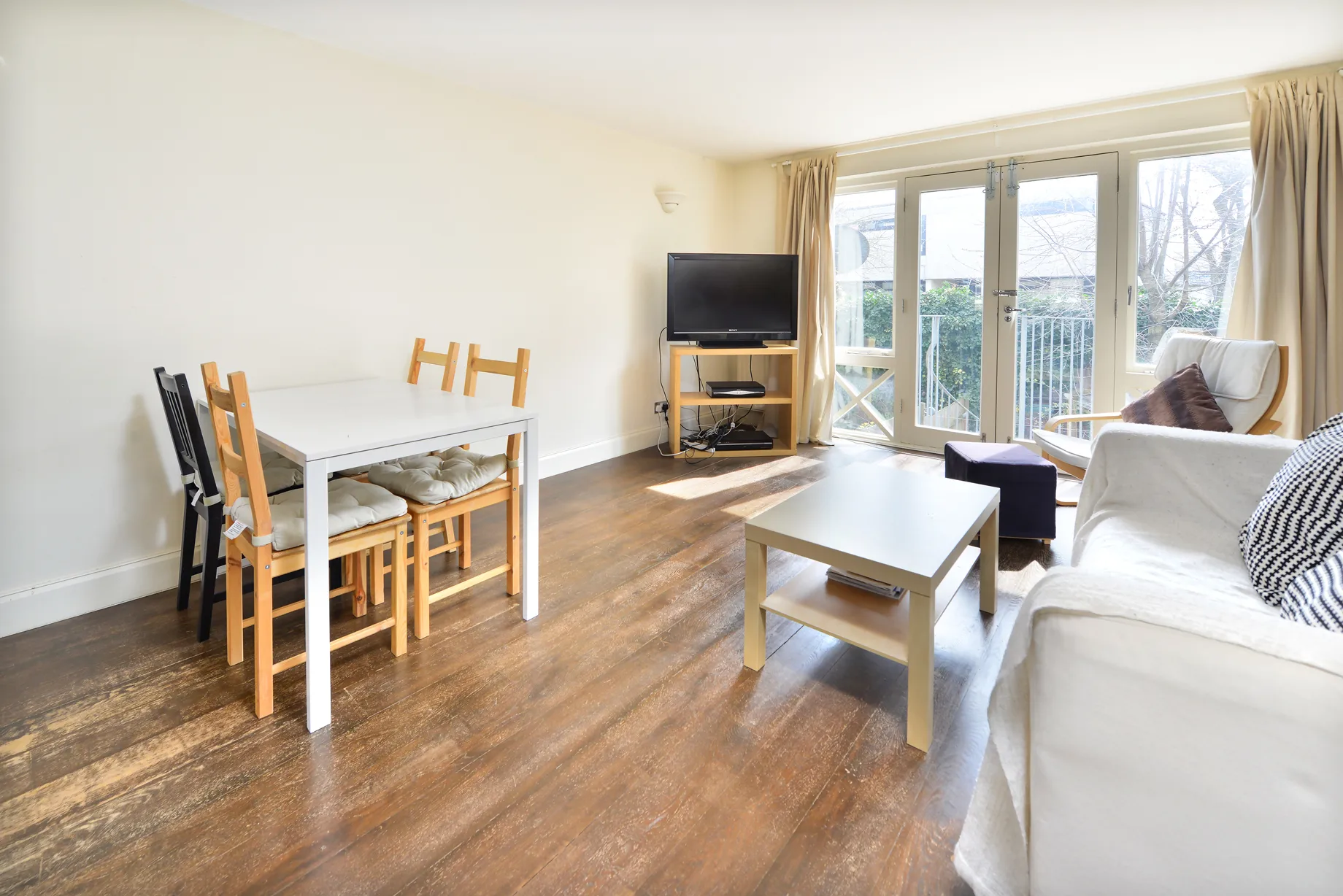House Linkwood Garages in Greater London