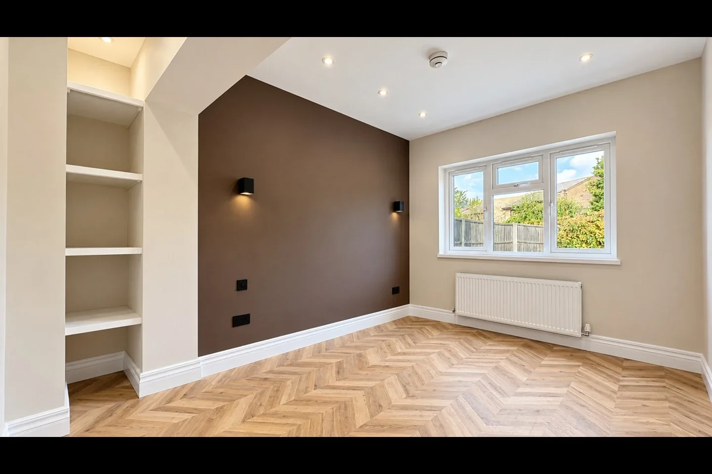 Flat Fenton Road in Greater London