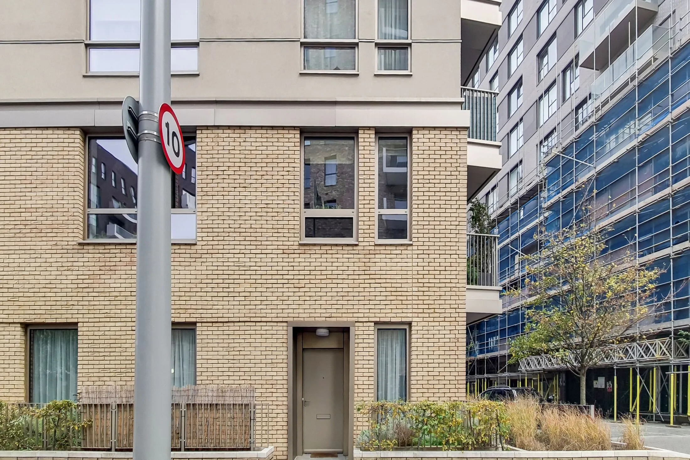 Flat East Parkside in Greater London