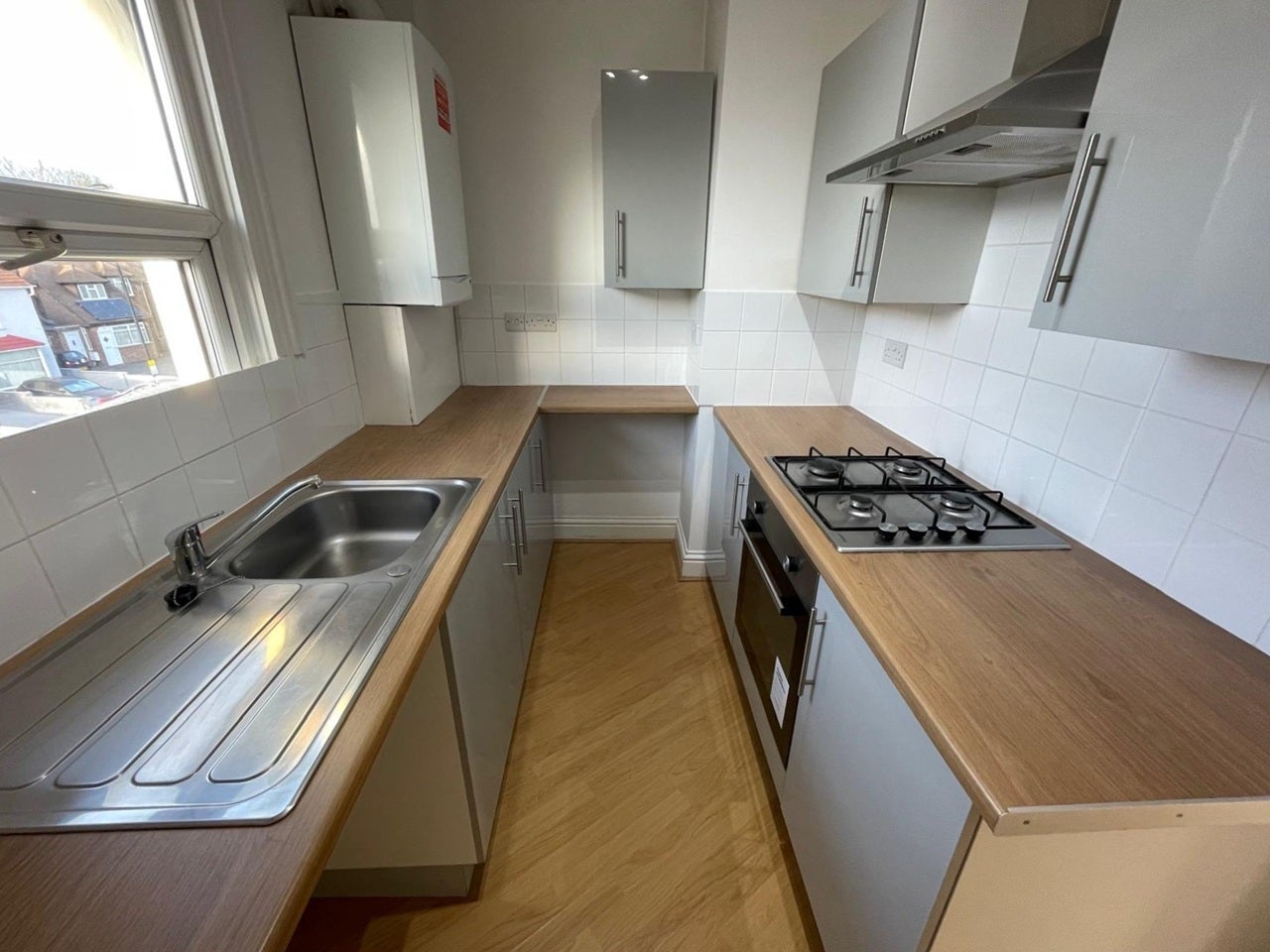 Flat Clifton Road in Greater London