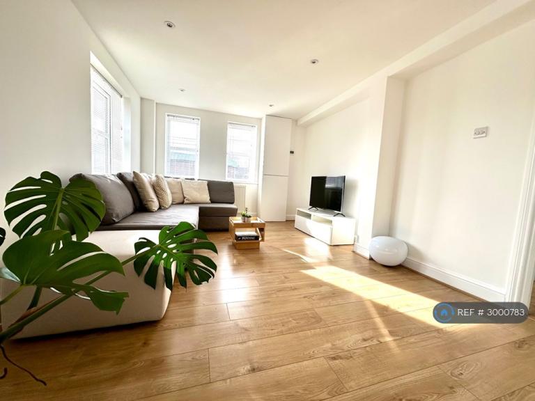 Flat Park Road in Greater London