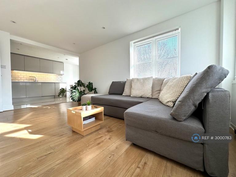 Flat Park Road in Greater London