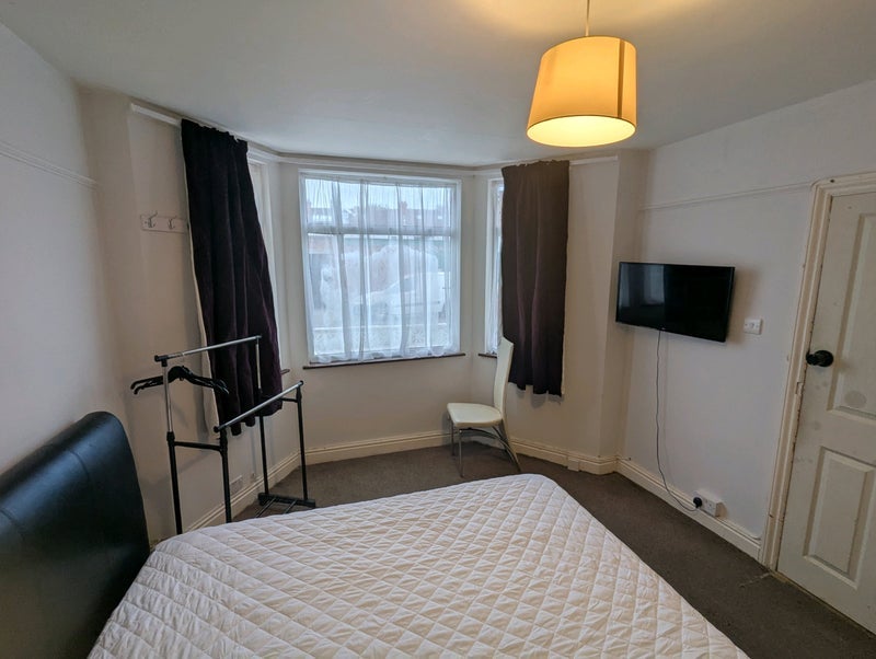 Room Pembroke Avenue in Bristol