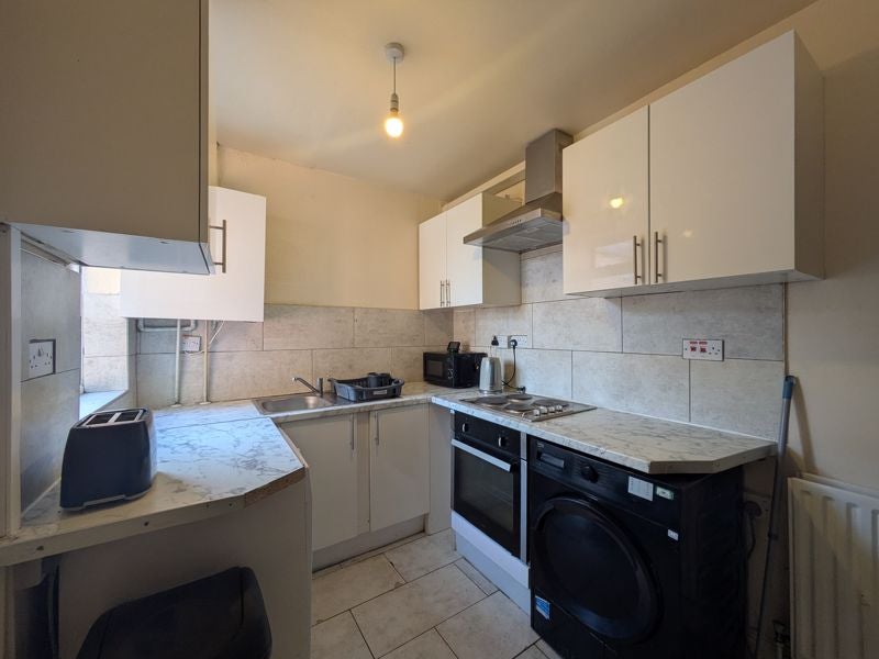 Room Highfield Road in Nottingham