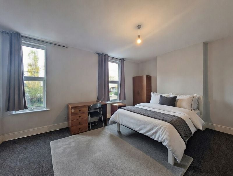 Room Highfield Road in Nottingham