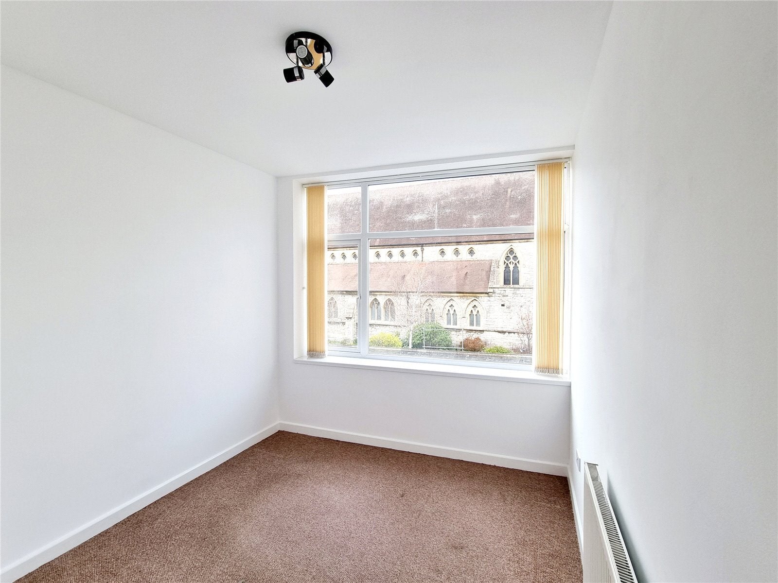 Room Stoke Road in Gosport