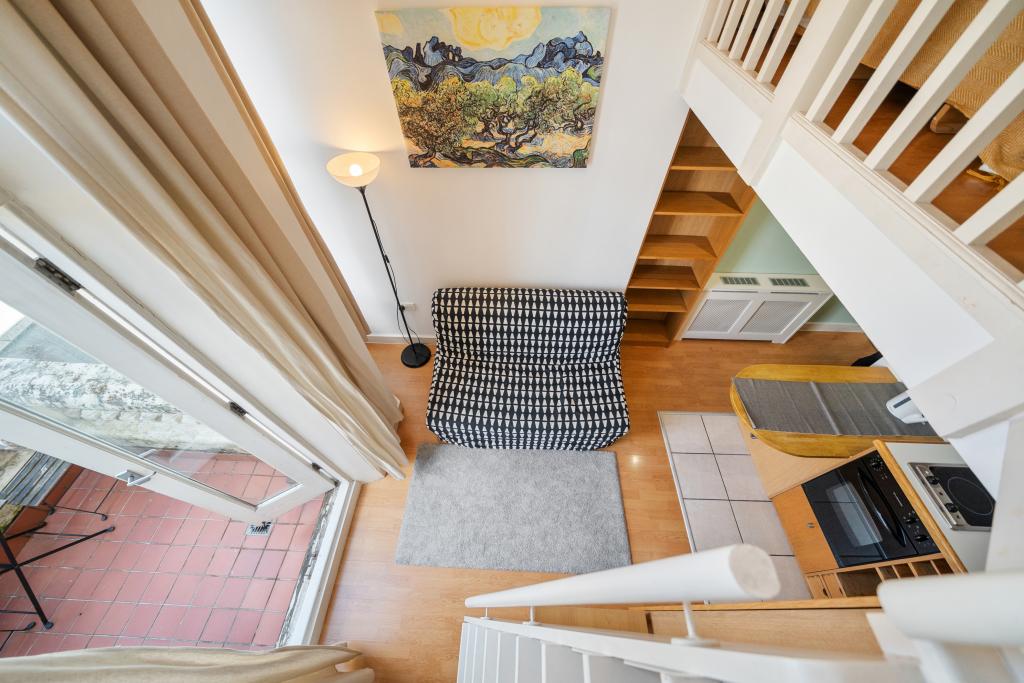 Flat Fairholme Road in Greater London