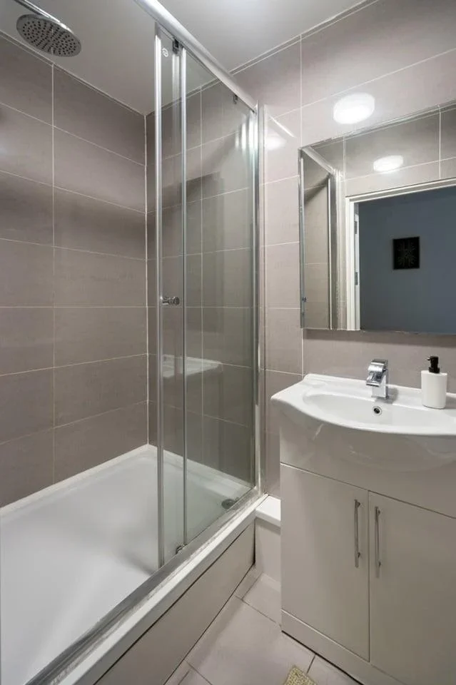 Room Bethnal Green Road in Greater London