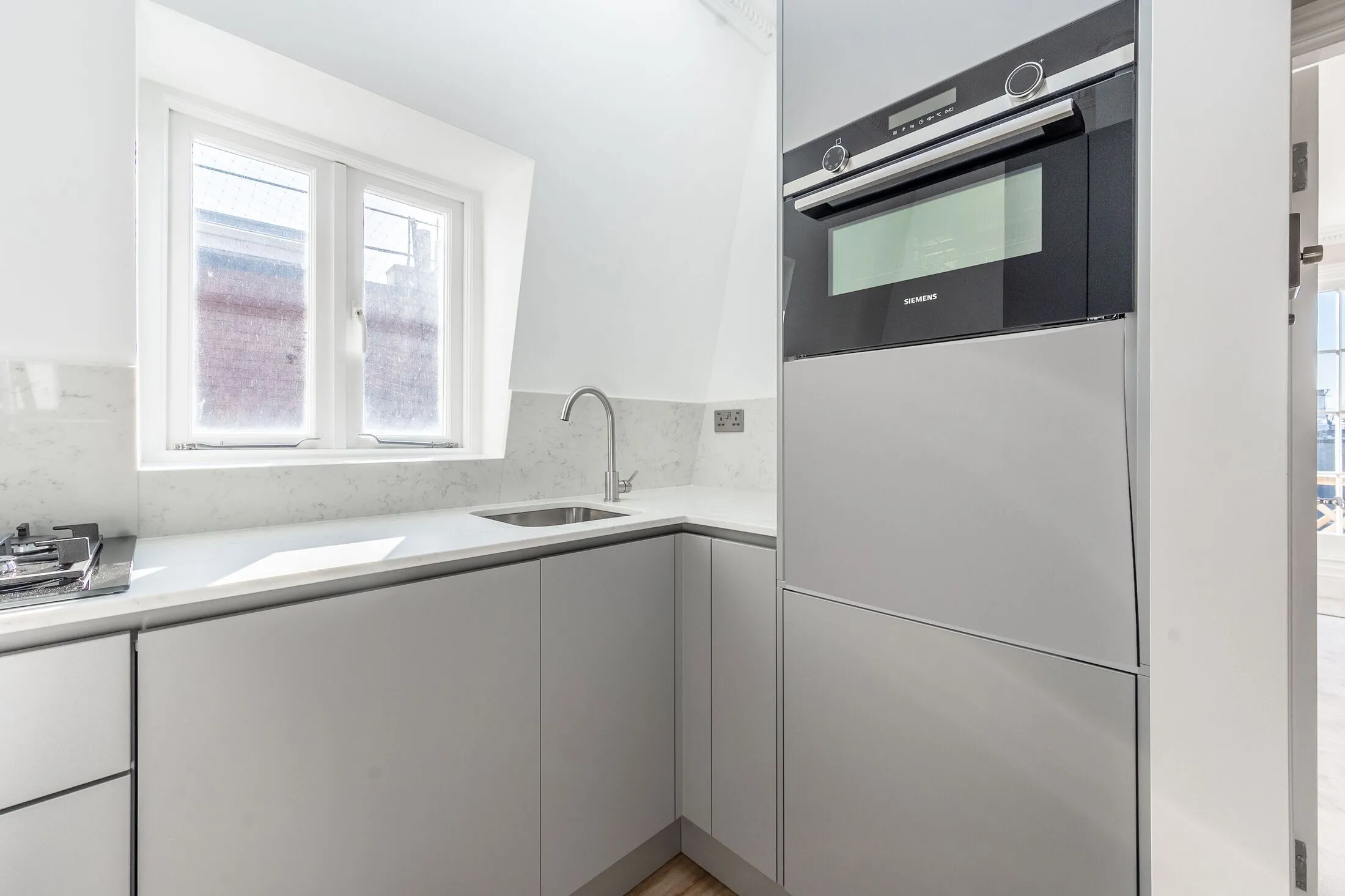 Flat Ormonde Gate in Greater London