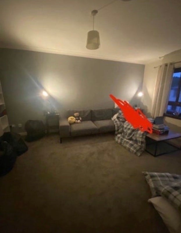 Room Springburn Road in Glasgow