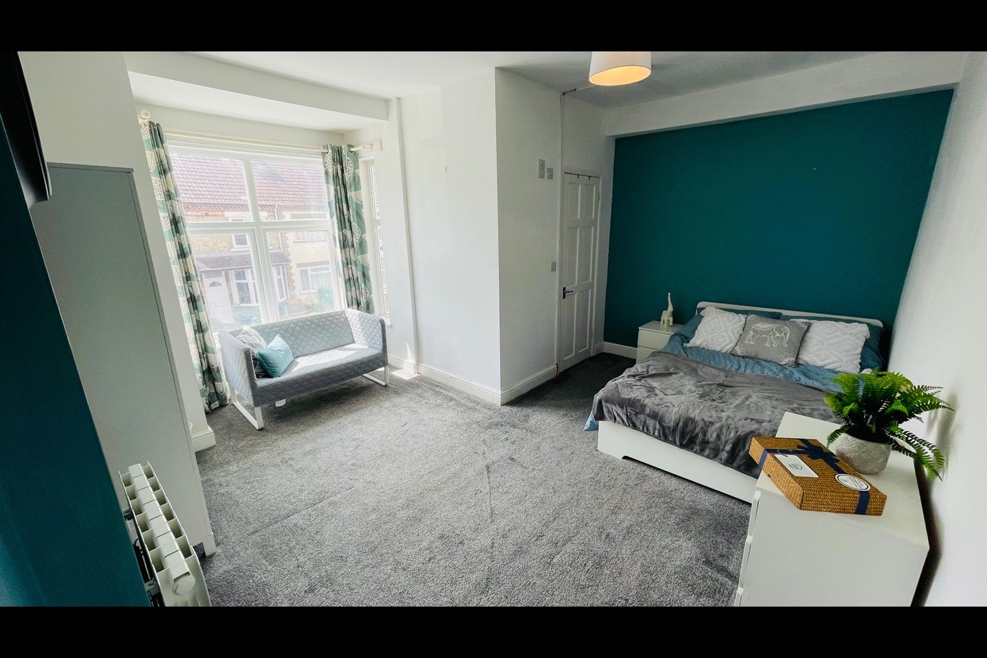 Room Queens Walk in Peterborough