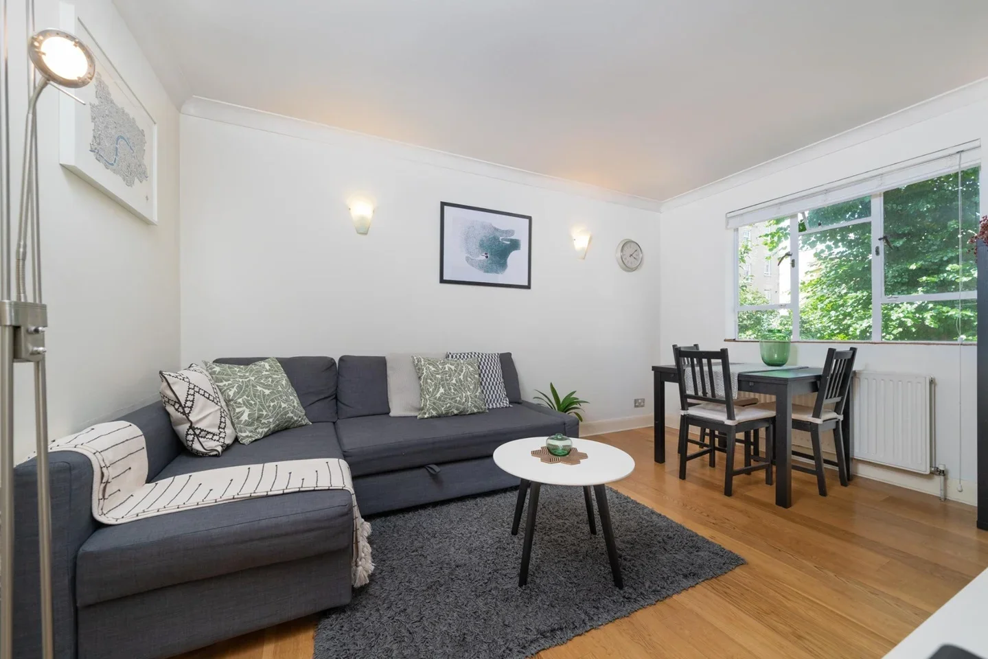 Flat Noel Road in Greater London