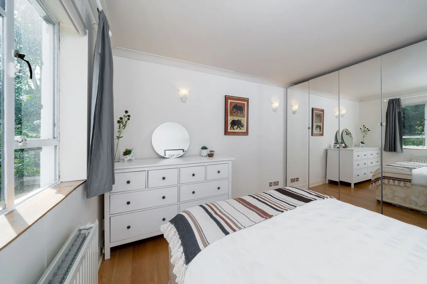 Flat Noel Road in Greater London