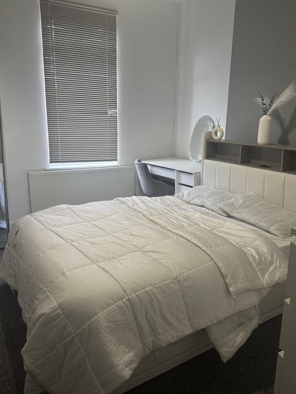 Room Back Barlow Street in Horwich