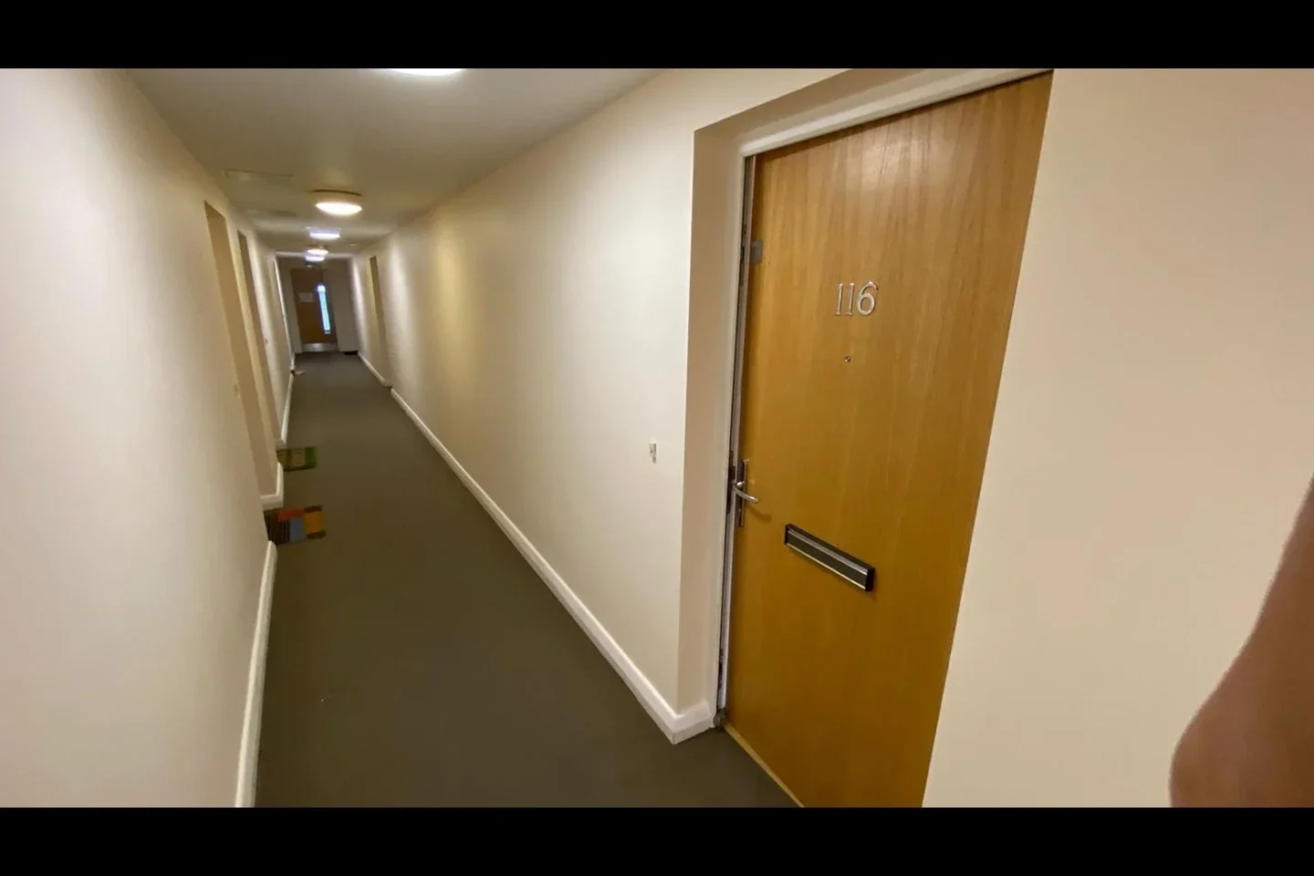 Flat Thomas Road in Greater London