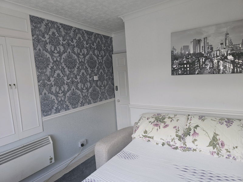 Room St Nicholas Estate in North Warwickshire
