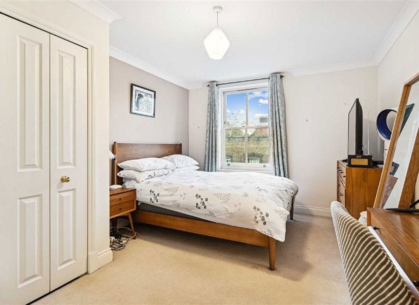 Flat Great Dover Street in Greater London