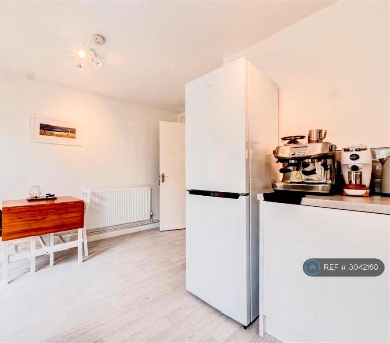House Lindale Close in Rushcliffe