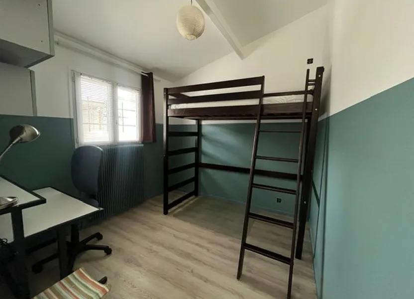 Chambre Rue Ancel à Compiègne