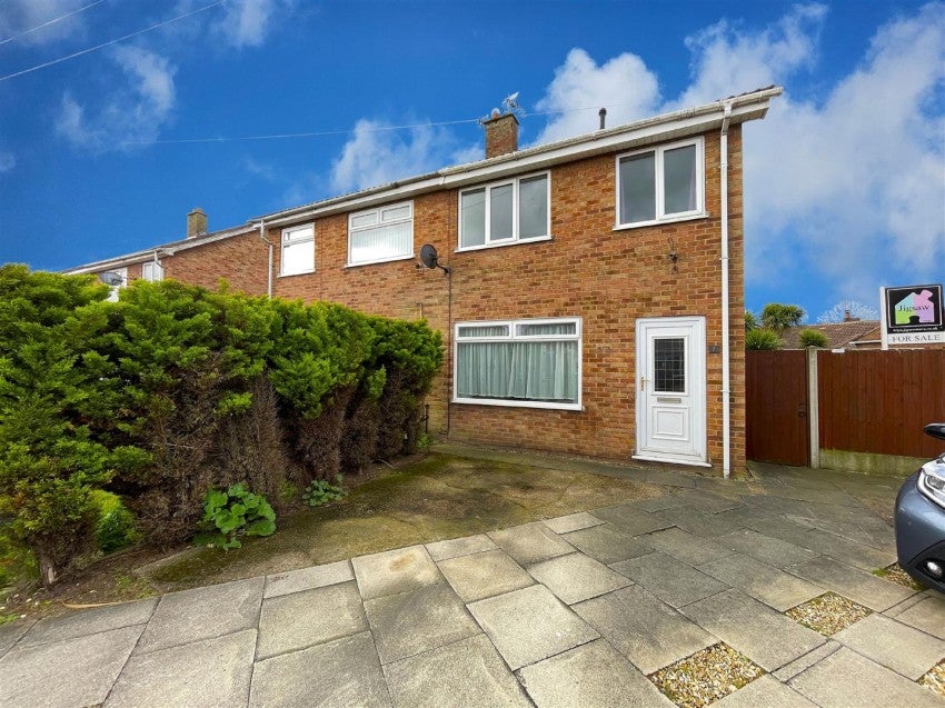 House Lingcroft Close in Camblesforth