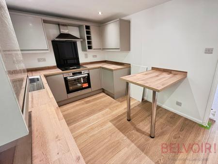 House Ellwood Crescent in Nottingham