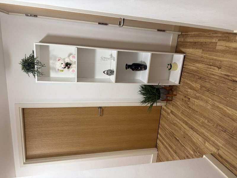 Room Bouverie Court in Leeds