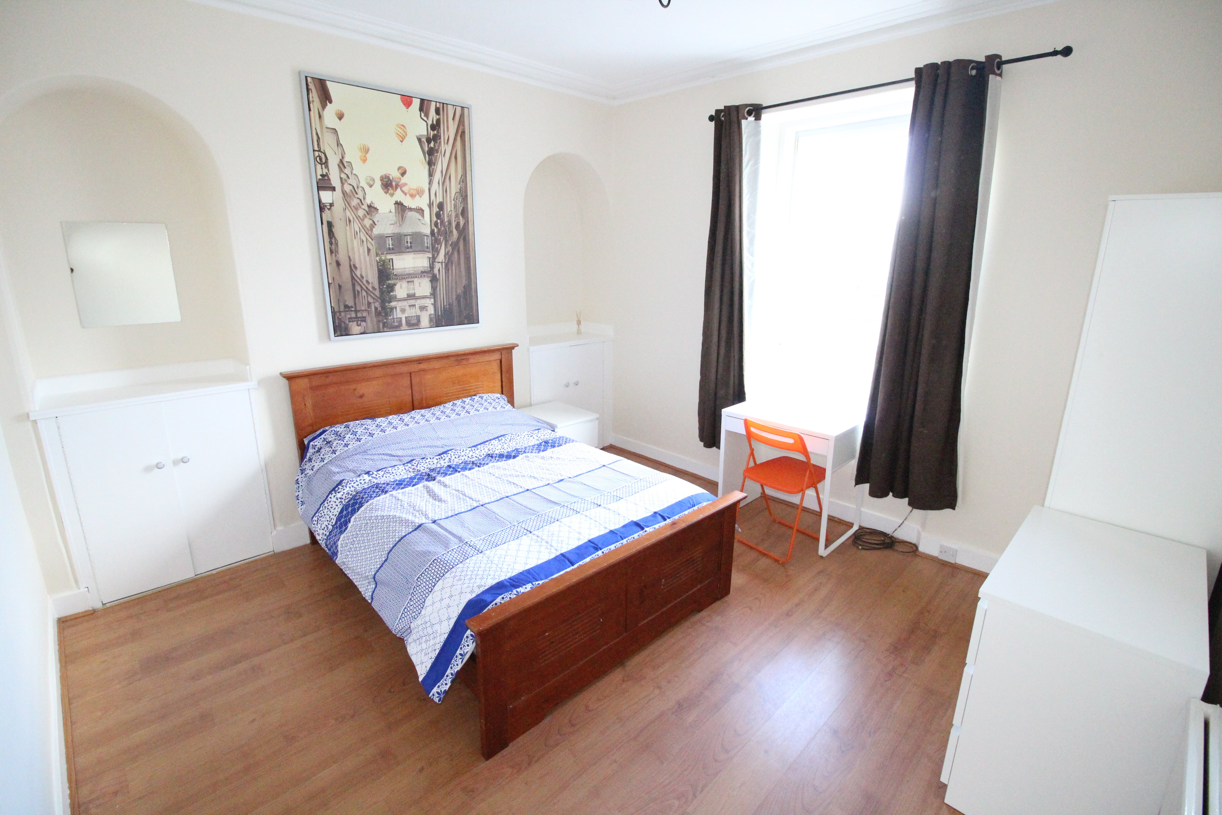 Flat Powis Place in Aberdeen City