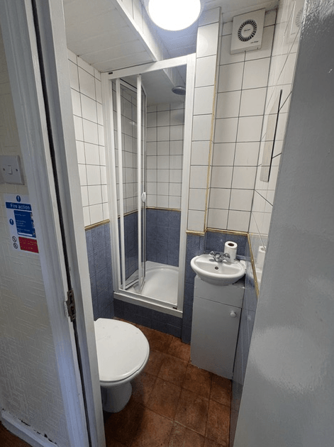 Flat Woodsley Road in Leeds