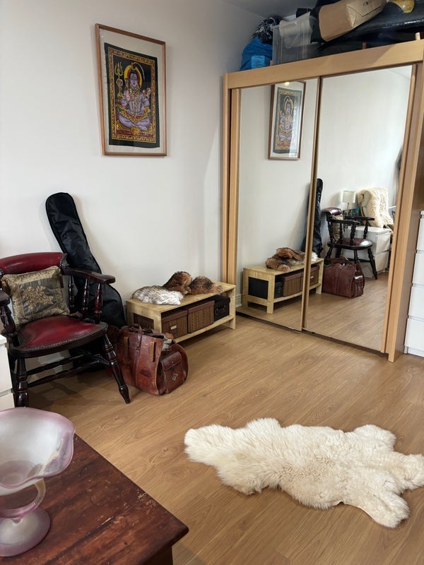 Room Vicarage Lane in Greater London