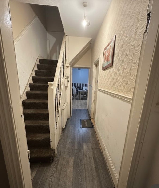 Room Wingrove Avenue in Newcastle upon Tyne