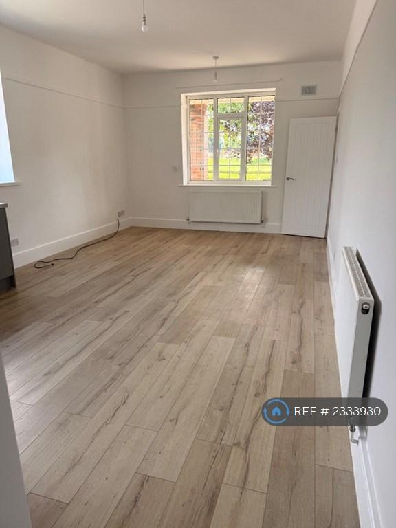 Flat Spinney Close in East Staffordshire