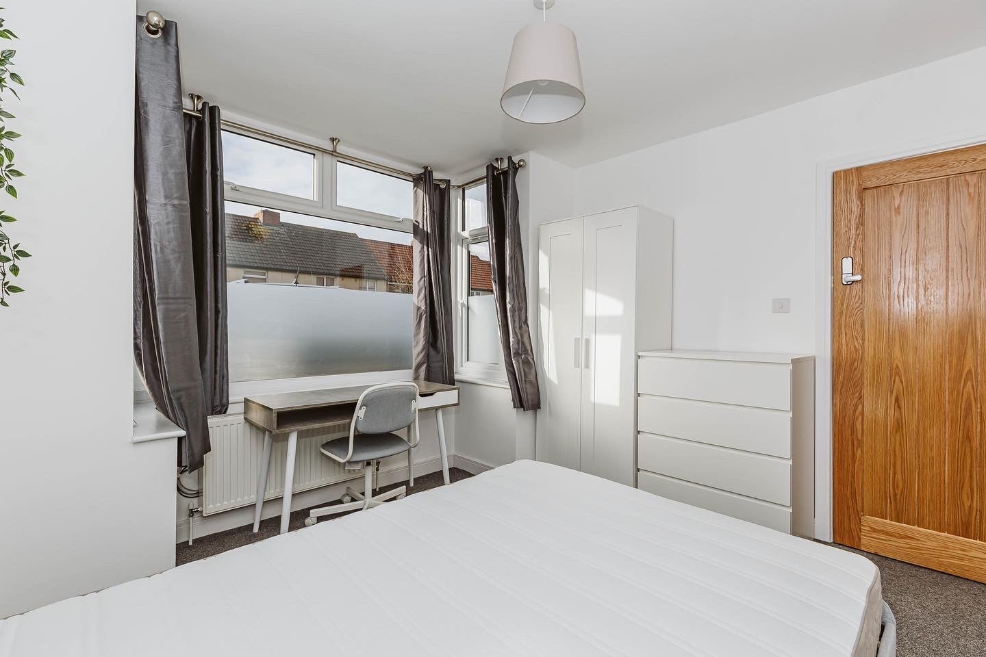 Room Eighth Avenue in Bristol