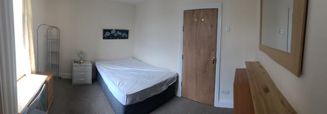 Flat Evelyn Place in Plymouth