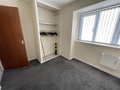 Flat Alexandra Way in Sandwell