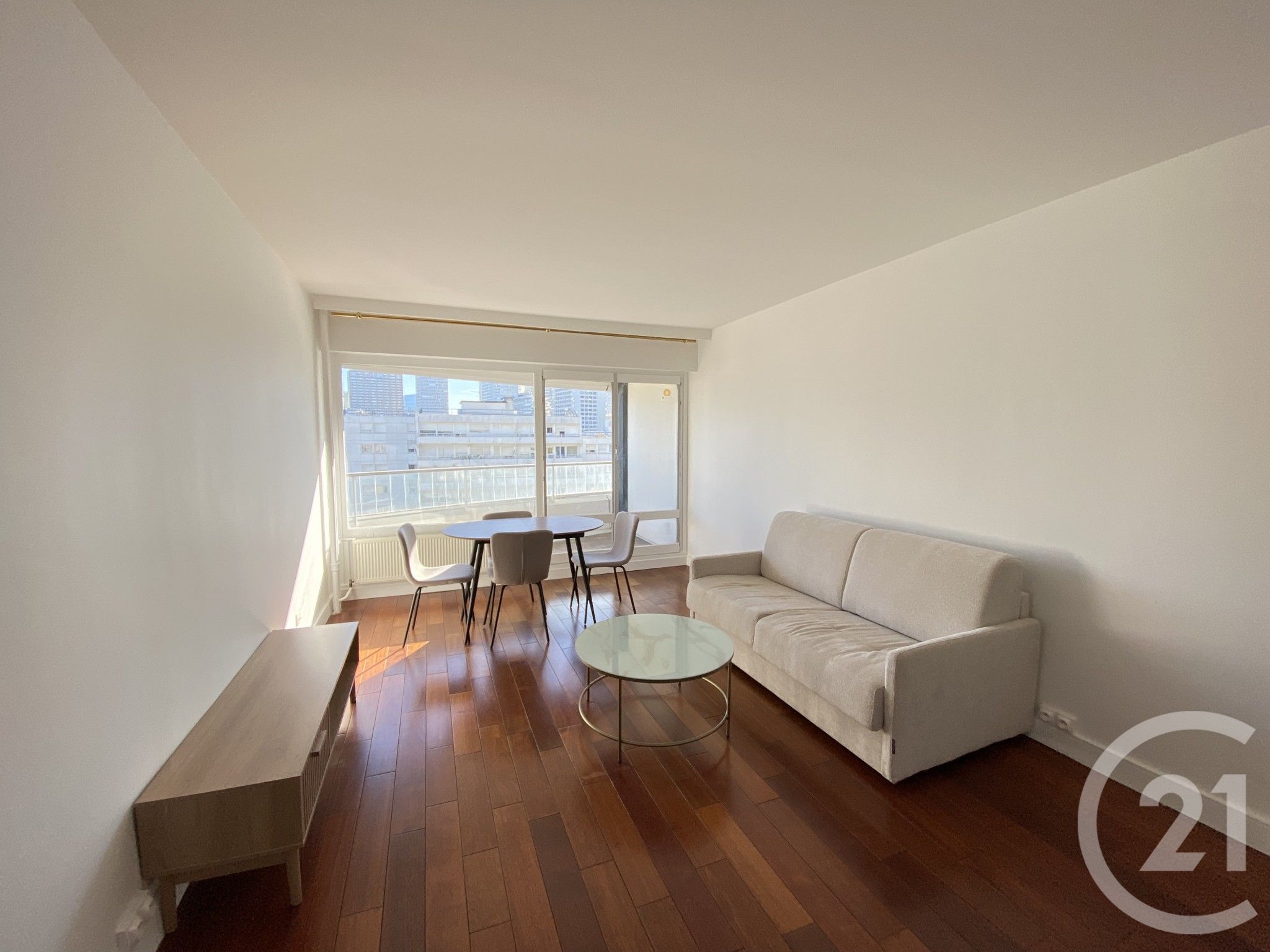 Appartement Avenue d'Italie à Paris