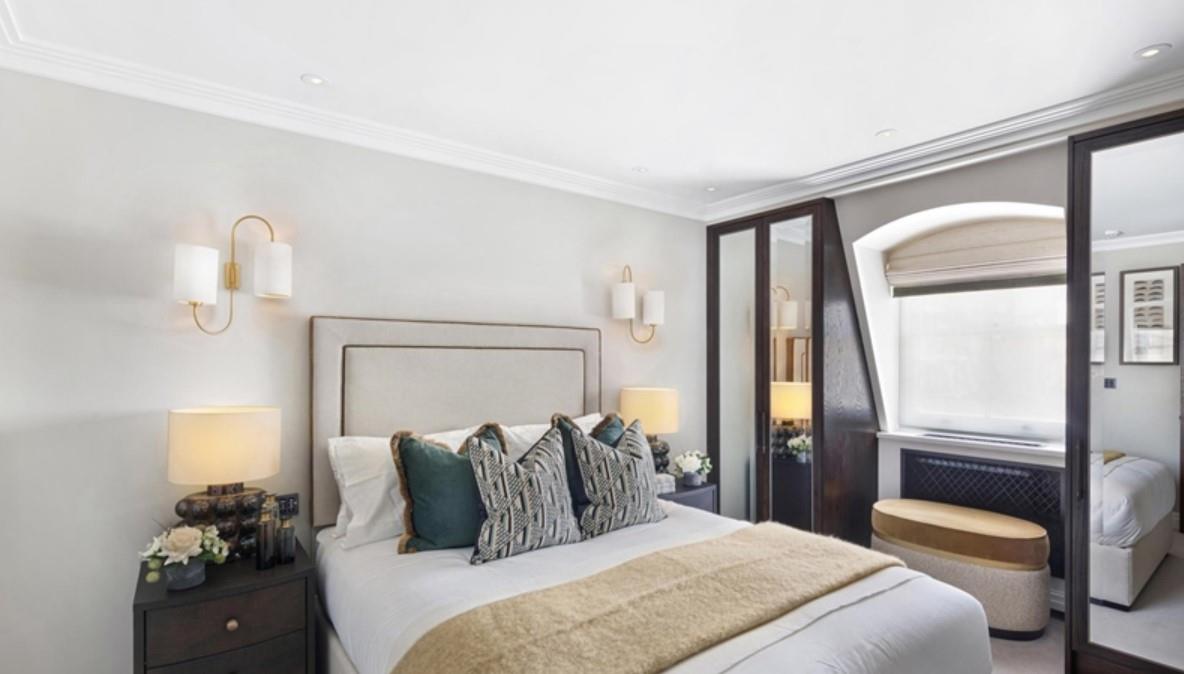 Flat Prince of Wales Terrace in Greater London